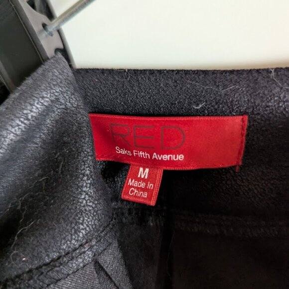 Saks Fifth Avenue Black pleated faux suede skirt M (RED Label) - Picture 3 of 4